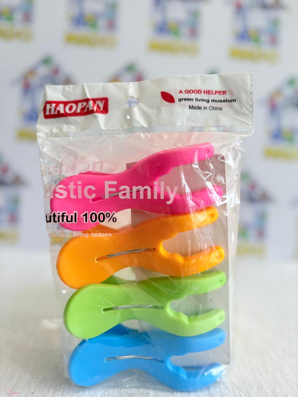 PINZA PARA ROPA CON 4/10 PIEZAS HA0