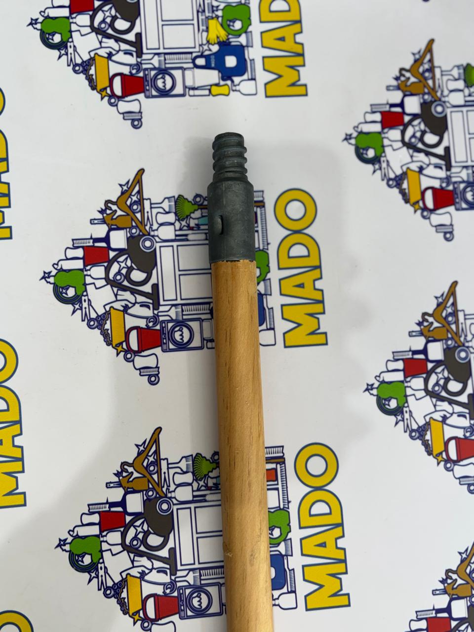 BASTON DE MADERA PUNTA METALICA CASTOR