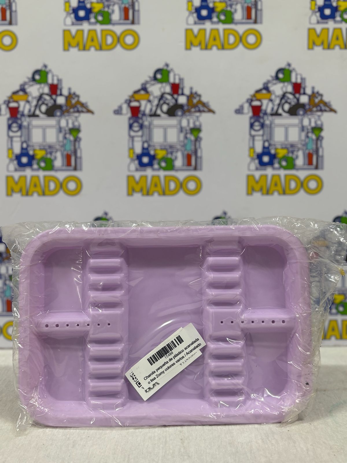 CHAROLA PEQUEÑA DE PLASTICO ACANALADA CON DIVISIONES