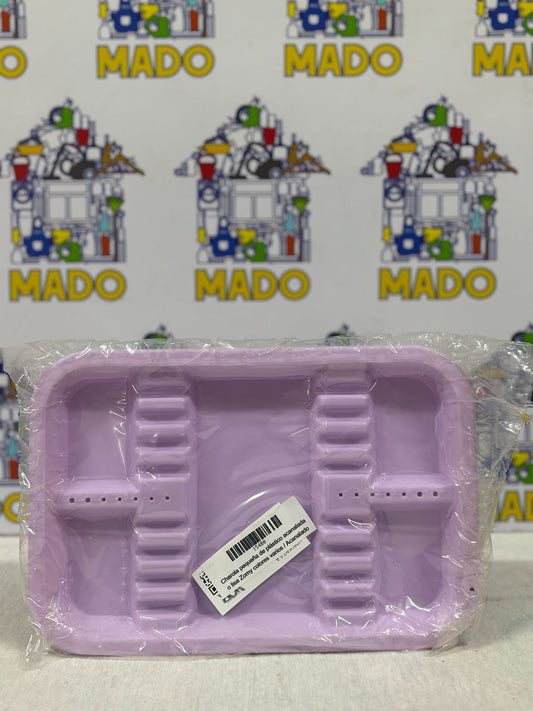 CHAROLA PEQUEÑA DE PLASTICO ACANALADA CON DIVISIONES