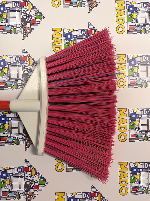 ESCOBA GENERICA MEDIANA KARLA