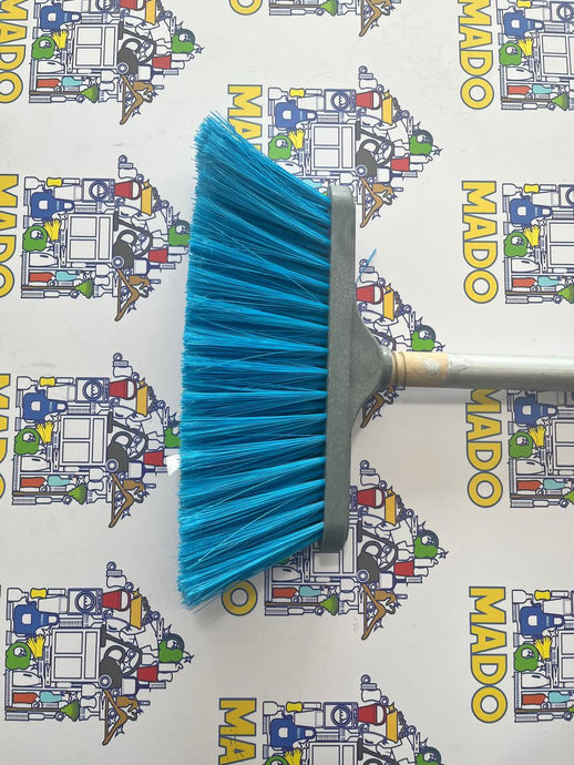 ESCOBA CHICO LUPITA CONB BASTON